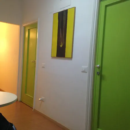 At Nocleg ze śniadaniem Rzym